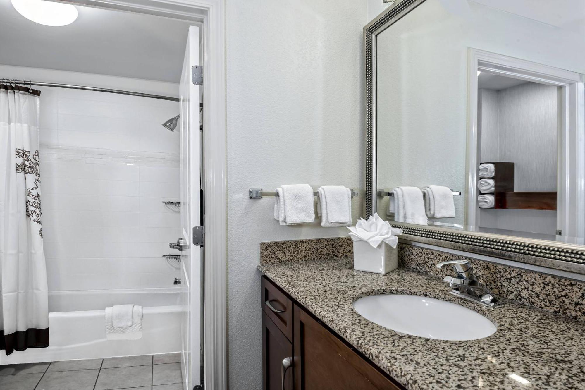 Residence Inn By Marriott San Antonio Seaworld / Lackland Экстерьер фото